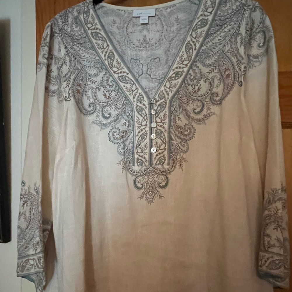 JJill  Very Pretty Beige, Gray, and Light Blue Tunic